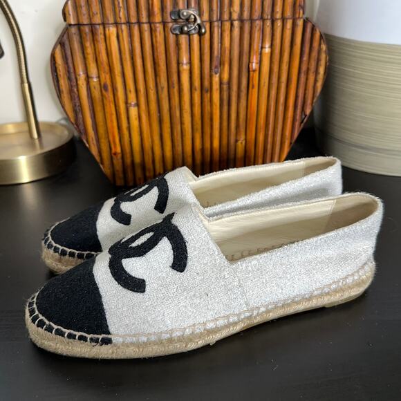 CHANEL Classic Espadrilles Terry Cloth Silver Black Shimmer Sz 40 - Picture 5 of 13